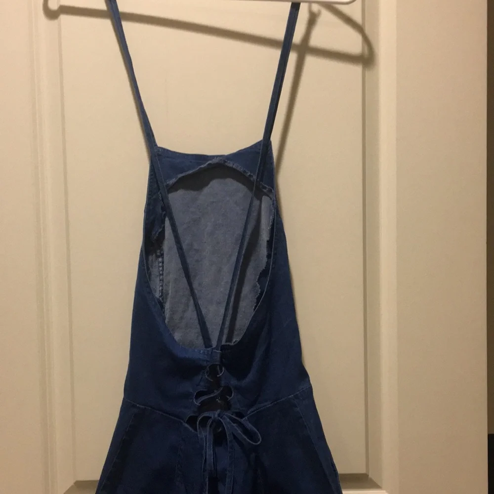 Lush womens spaghetti Crisscross Denim Romper shorts stretch pockets size S